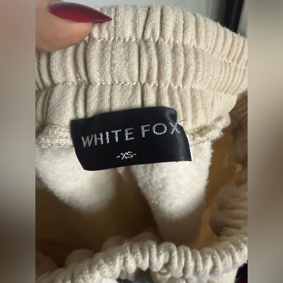 WHITE FOX WIDE LEG SLIT BOTTOM SWEAT PANTS XS - Picture 3 of 3